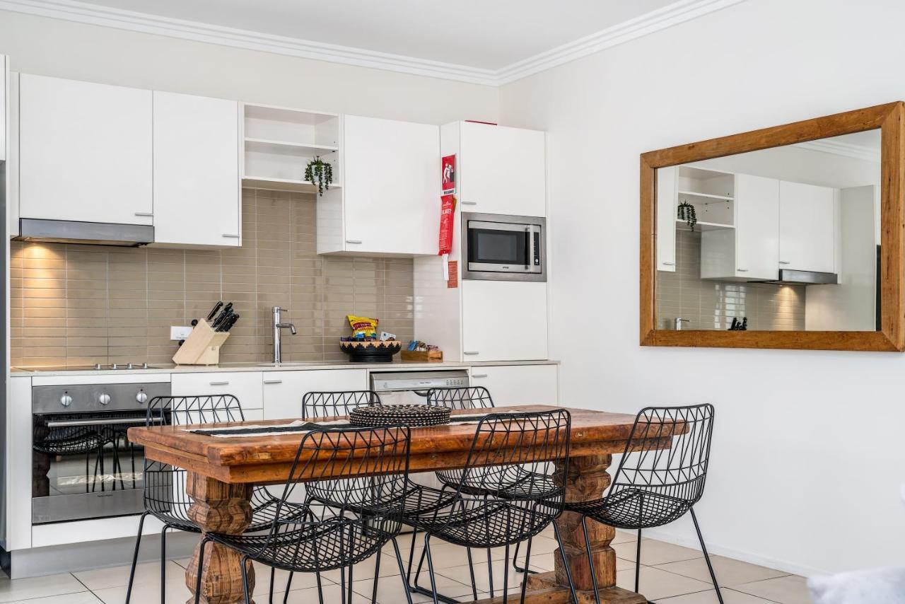 Byron Bay Hotel And Apartments Extérieur photo